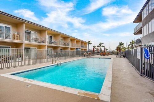 SOLD – Remodeled Yacht Club Condo With Large Outdoor Patio. Just Steps to Yacht Club & Point Loma Restaraunts…