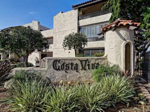 For Sale – Short Walk To Mission Bay Park and Minutes To the Best Beaches In San Diego.