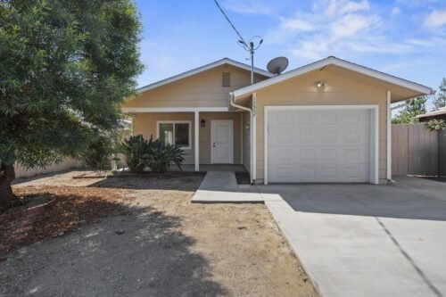 For Sale – Lakeside
